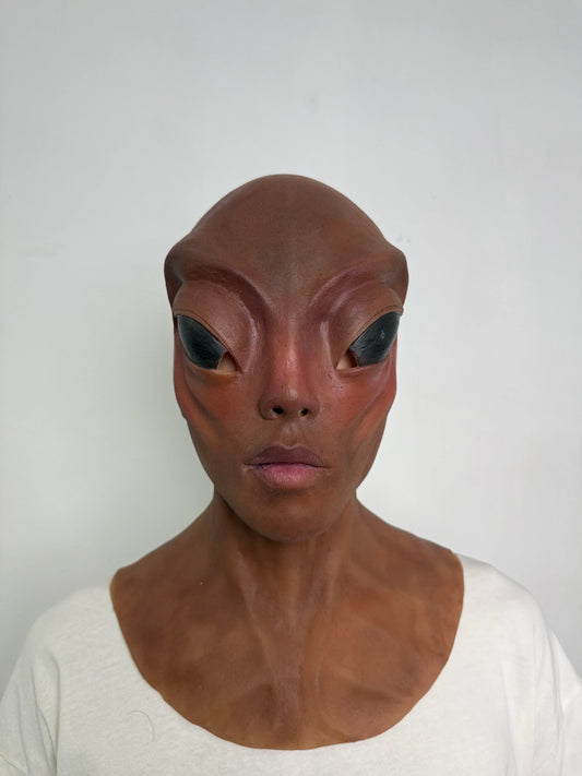 Realistic Alien Silicone Mask Full Head – Minimalist Extraterrestrial Mask