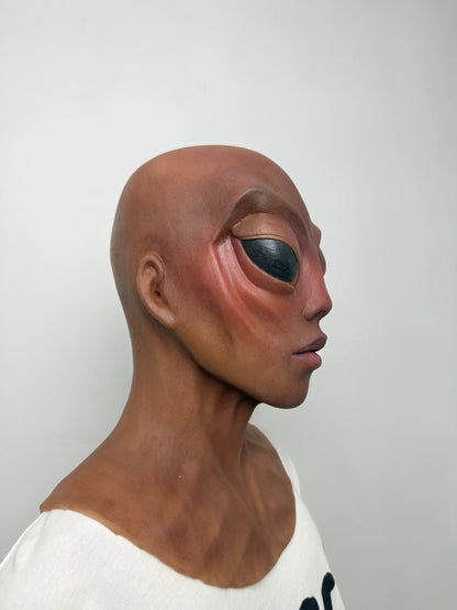 Realistic Alien Silicone Mask Full Head – Minimalist Extraterrestrial Mask